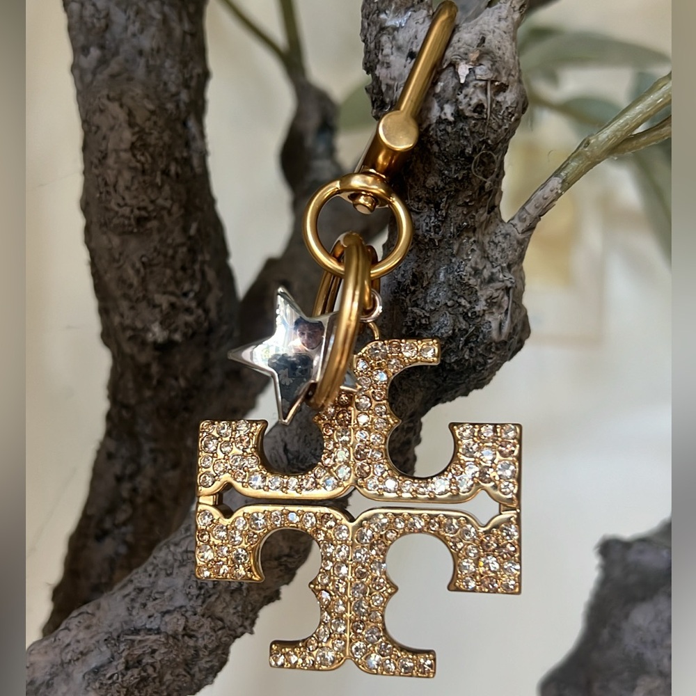 Tory Burch Kira Pave Star Logo Key Charm - Picture 2 of 4